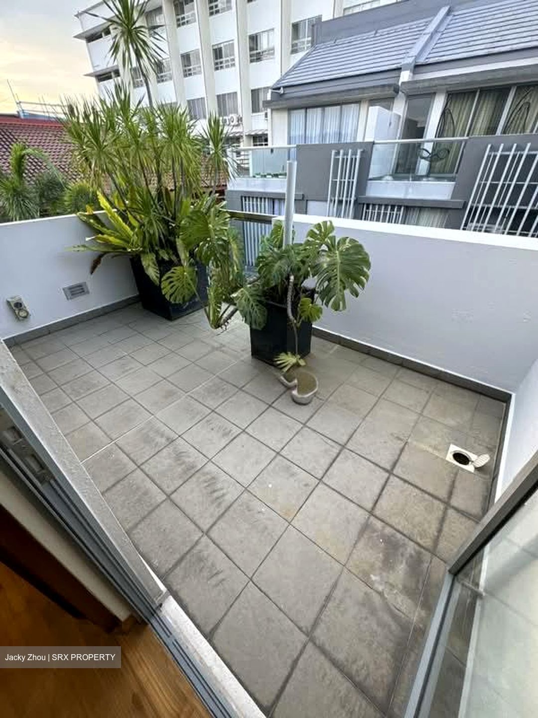 Milford Villas (D13), Terrace #631094721